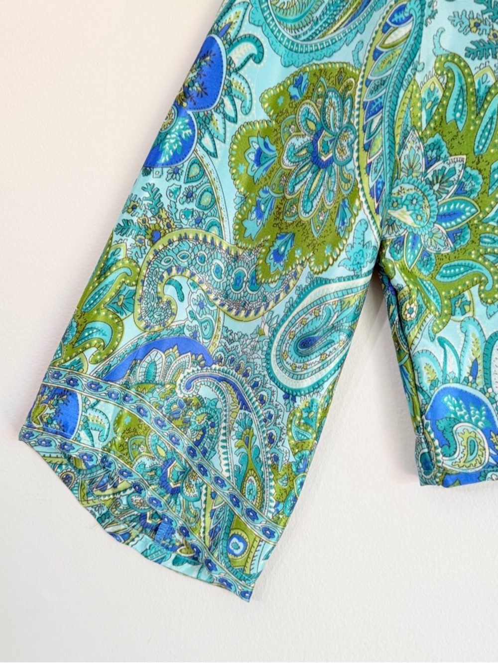 Chelsea & Theodore Green Paisley Tie-Front Blouse - Picture 4 of 14